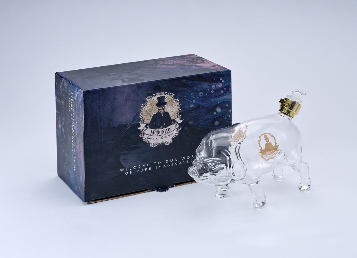 A beautiful Incognito branded pig decanter crafted in borosilicate glass with a capacity of 500ml and presented in an Incognito Box